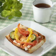 【漬物レシピ】朝食に！玉ねぎソルトオイルでピザトースト